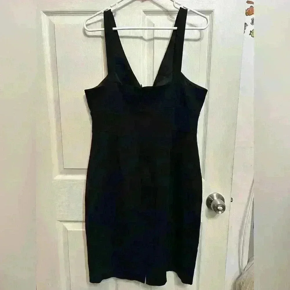 NOT FOR SALE!!! Trina Turk‎ black color sleeveless mini dress size 12